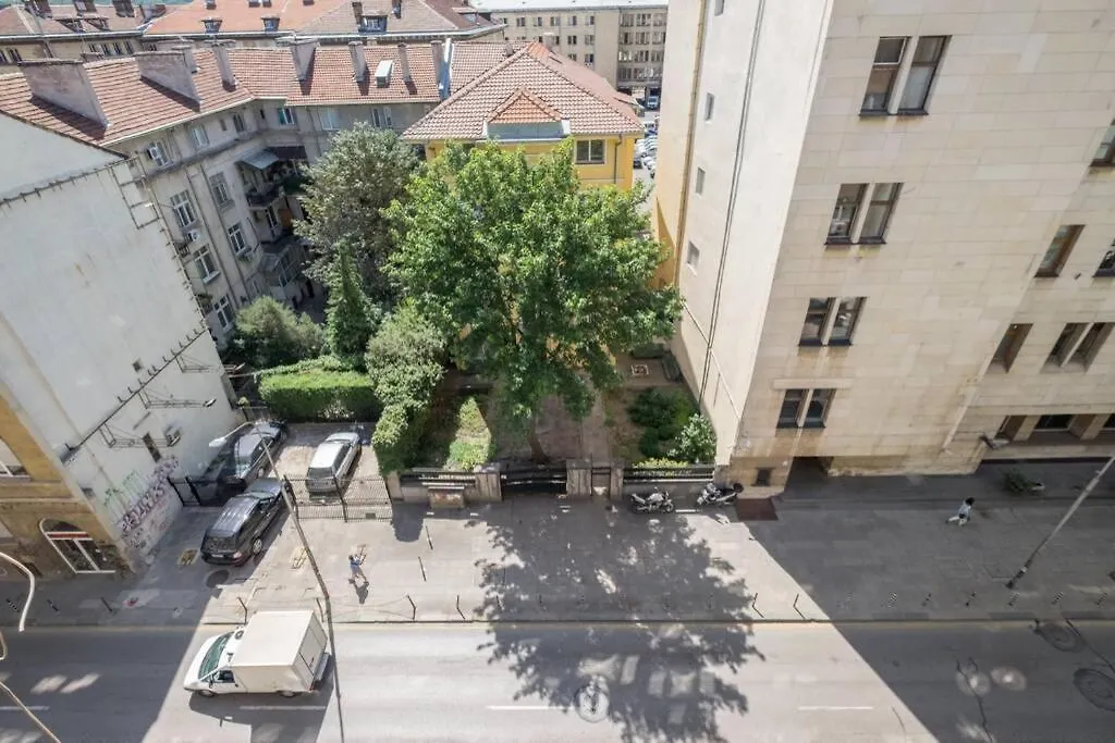 Appartement Home Is Where The Heart Is ~ 1-Bdr Central Charm Sofia Bulgarije
